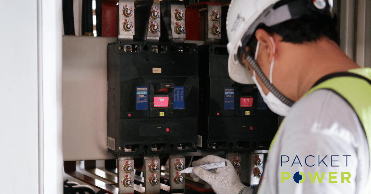 Small form factor power monitor installation on industrial electrical panel